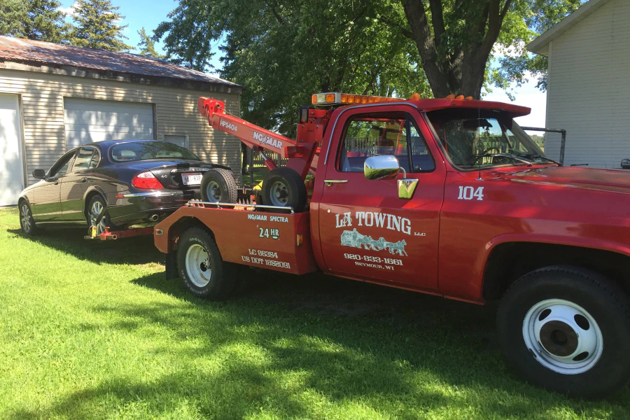 Light Duty Towing Services in Little Chute, WI